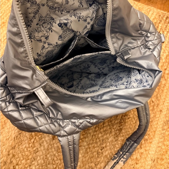 Oliver Thomas Metallic Slated Quilted Tote Bag - Picture 4 of 4